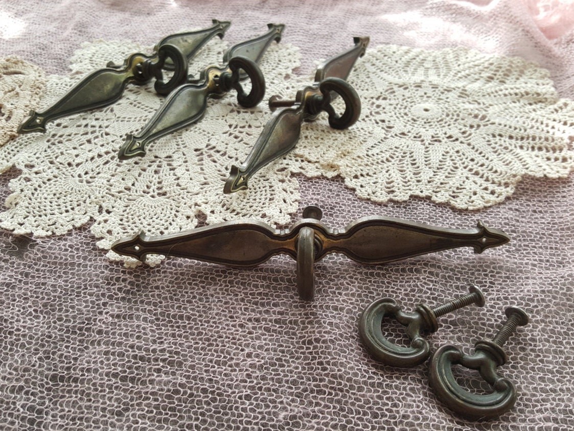 Brass Drawer Pull Knob Handle Spade Arrowhead Backplate Set of