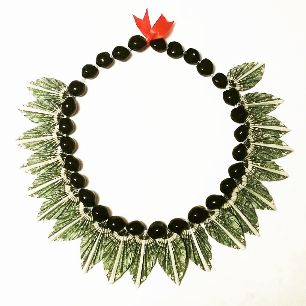 Hawaiian Leaf Money Lei w/ Kukui Nuts Money Origami