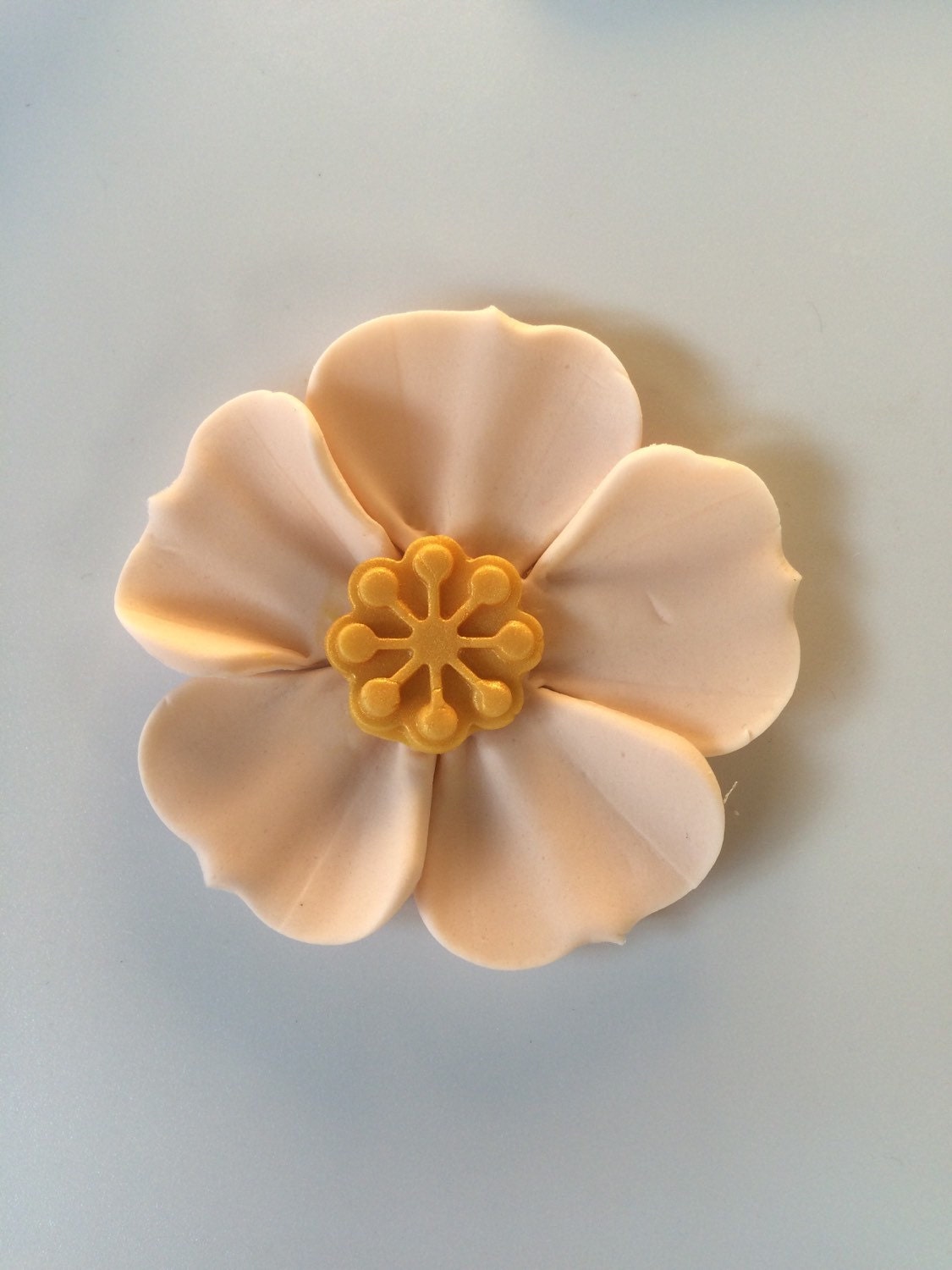 fondant flowers 2.5 edible flowers cream with gold