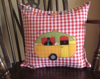 Caravan cushion with a pad, caravan pillow, retro caravan cushion, appliqued caravan cushion,