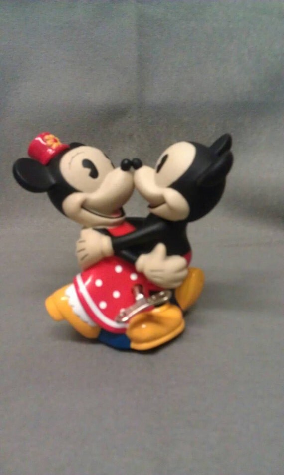 mickey and minnie dancing figurines