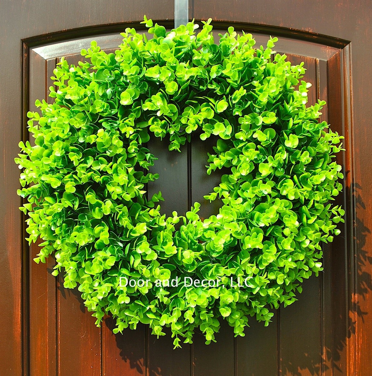Boxwood wreathFaux boxwood wreathFixer UpperWreathoutdoor