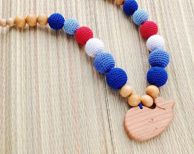 Teething necklace / Nursing necklace / Babywearing necklace - with a handmade wooden pendant - A sea smell