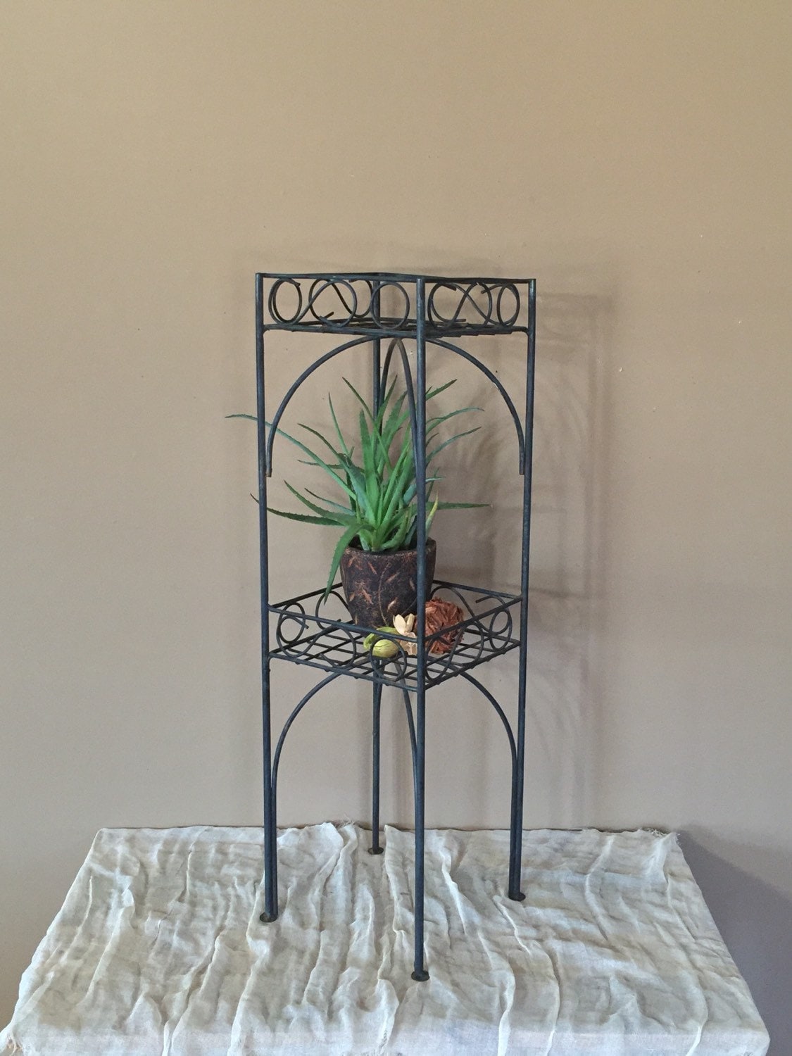 Vintage Rusty Two Tier Plant Stand / Vintage Metal Plant Stand