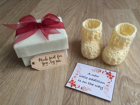 Cream Baby Booties in a Gift Box Size Newborn Pregnancy