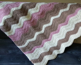 Baby Blanket -- Wavy Baby Blanket -- Chevron baby blanket