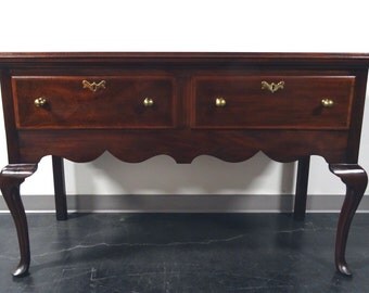 Henkel Harris Queen Anne Banded Mahogany Sideboard / Server / Buffet