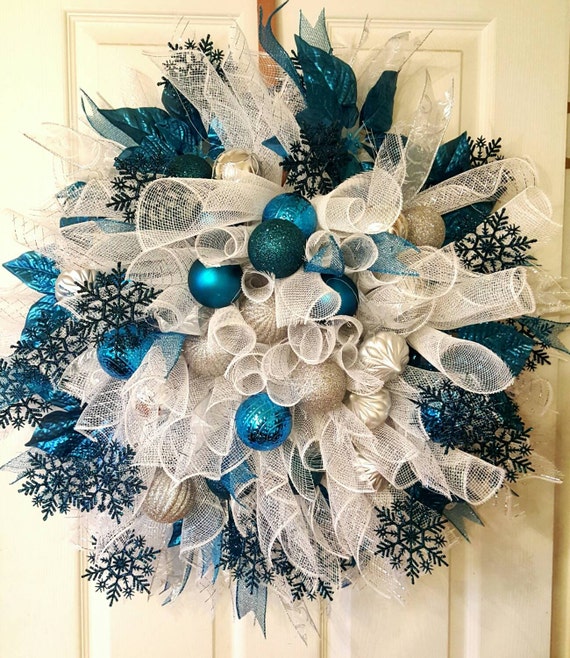 Spiral deco mesh Christmas wreath teal by wardicottcreations