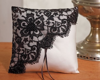 Le coussin d'alliances dentelle noir