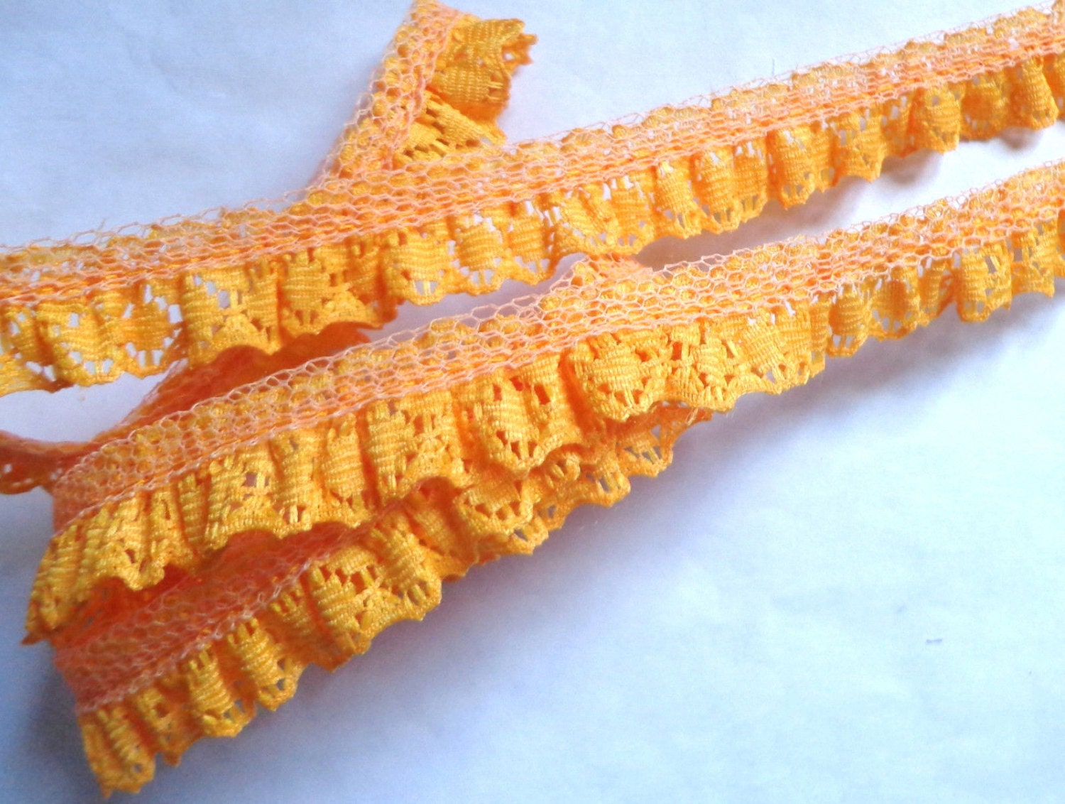 Ruffled Lace Trim 3/4 inch wide selling by the yard orange