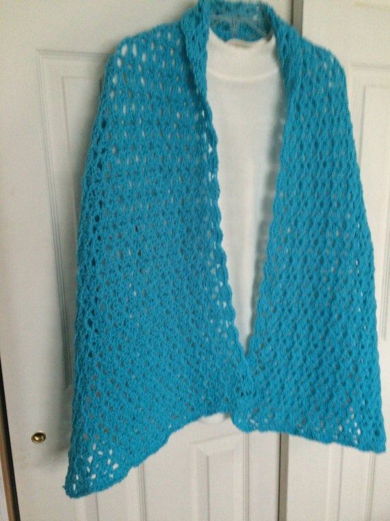 Shoulder wrap crocheted in beautiful turqoise by GorgeousGiftsByGG