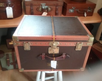 Fabulous Vintage Hat Box Trunk