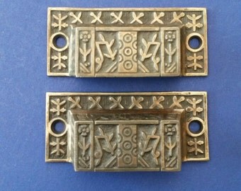 Antique Drawer Pulls Pair/2, Eastlake Windsor Pattern, Cast Iron ca. 1880, Pair of 2 Each