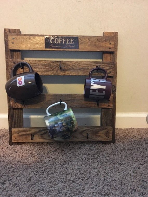 Pallet Coffee Mug Holder by DonisdesignsCrafts on Etsy