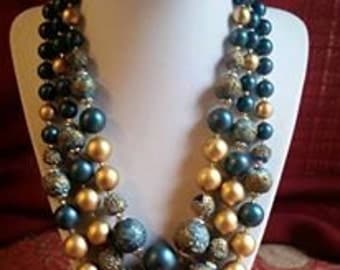 Vintage 3 strand necklace