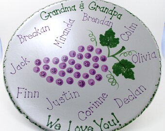 Bunch of Grapes Family Platter - Personalized Keepsake Plate - Grandma Grandpa Gift - Hand Painted Ceramic Plate - Family Names Plaque