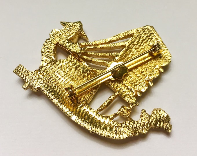 Chinese Junk Boat Brooch Dragon Figural Gold Tone Vintage