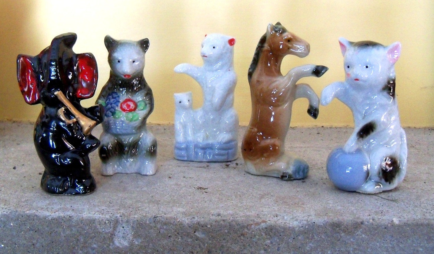animal figurines