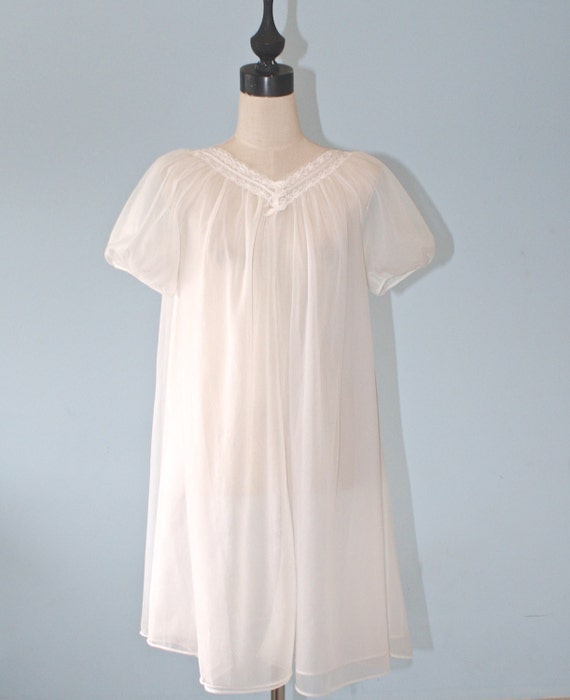 Vintage 1960s Baby Doll Lingerie Nightgown . White Sheer