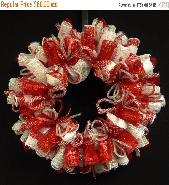 HOLIDAY SALE Red White Xmas Wreath, Christmas Wreaths, Red White Wreaths, Deco Mesh Wreaths (1410)
