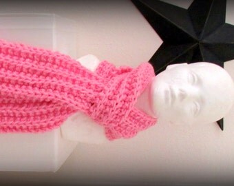 scarf - knit scarf - hand knit scarf - hand made scarf - acrylic scarf - pink scarf - soft pink scarf - warm scarf - ruffle scarf - pink