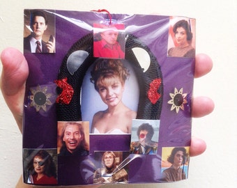 Twin Peaks Herradura - Virtuosa Herradura - Lucky Horseshoe - Wall Hanging-Laura Palmer-Agent Cooper-Audrey Horne-Log Lady