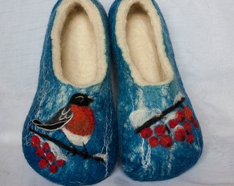 Felted wool slippers boots "Bullfinch"