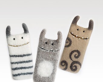 iPhone se case, Monster case for iPhone SE, unique gift idea, felt case, eco-friendly felt sleeve