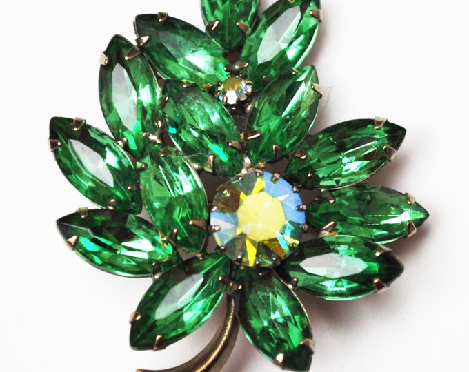 Flower Brooch - Green Rhinestone - Leaf floral - Mid Century Pin