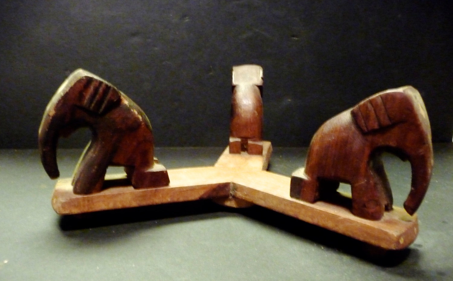 Reduced 50Carved Elephant Wooden Pot/Plant Stand