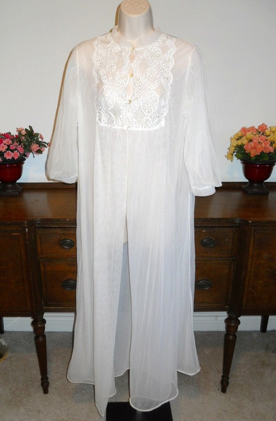 Vintage 1960's Peignoir Negligee Bridal White by oohlalingerie
