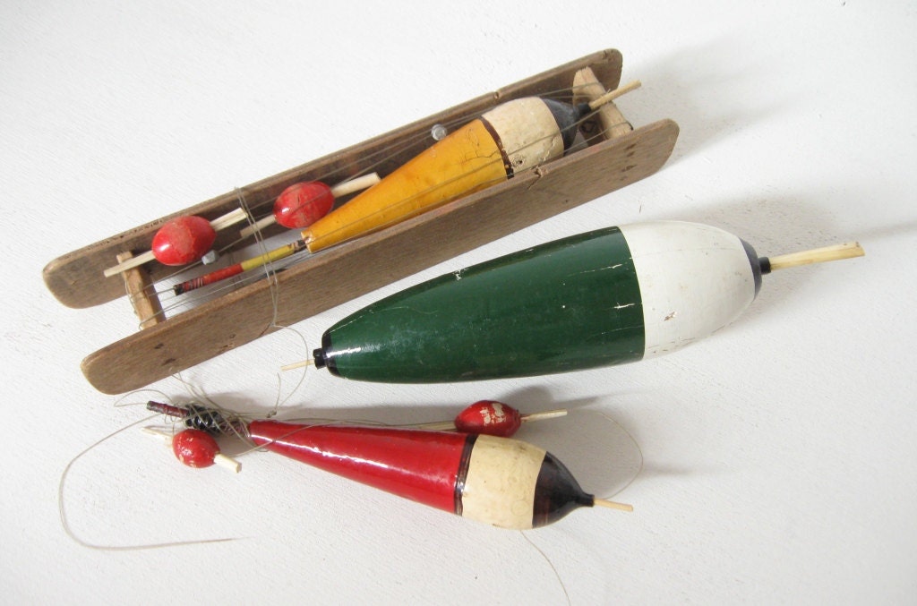 16x Vintage Cork Fishing Floats Classics.Life