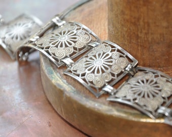 Art Nouveau style silver filigree panel bracelet