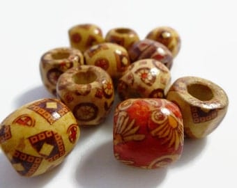 10 x Painted Large Wooden Beads 17mm
