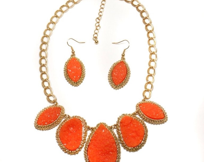 Storewide 25% Off SALE WOW Vintage Gold Tone Luscious Orange Druzy Necklace & Matching Earring Set Featuring Large Eclectic Teardrop Design