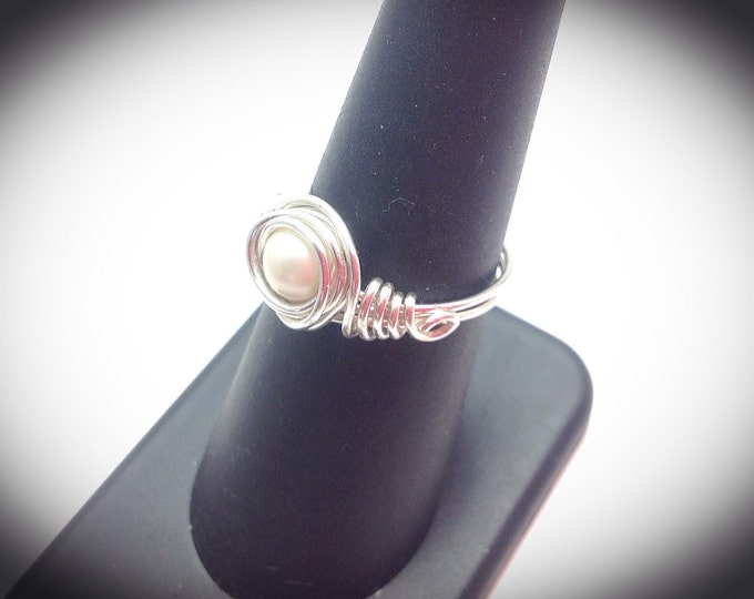Antiqued wire wrapped ring with swarovski pearl focal