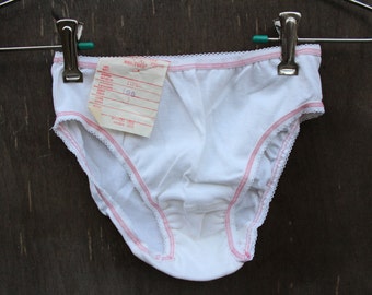 Teen white cotton panties Teen white cotton panties