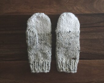 Women's Chunky Knit Mittens | THE CEDARS | Oatmeal & Fisherman
