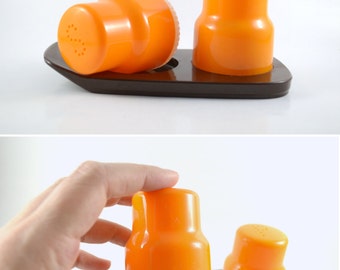 60' Salt and Pepper Shaker Set, Vintage Salt & Pepper Shakers Orange Plastic, Unused Mid-Century Kitchen Decor, Vintage Buchsteiner Shakers