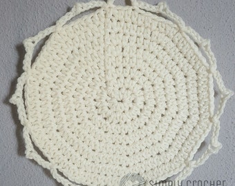 Simple Doily with Picot Edging