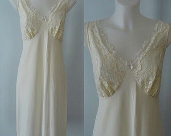 Vintage Cream Full Slip, Vintage Full Slip, St Michael, Full Slip, Vintage Slip, Vintage Lingerie, 1980s Slip, 1980s Lingerie