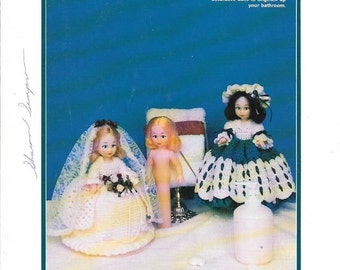 Vintage 1995 Td Creations Crochet Instruction Booklet To Make May and June Crocheted Outfits For A Toilet Tissue Doll, Catalog Td-865