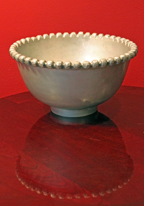 Pewter Bowl. Hand Wrought Pewter Serving Bowl or Display Bowl with