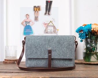 Festival purse, Crossbody felt bag, Brown leather bag, Adjustable leather strap, Casual outfits purse