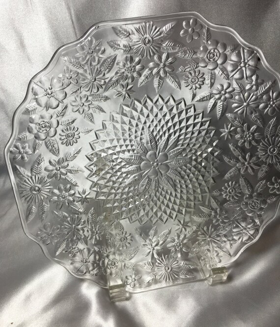 Clear Glass Plates 4 Plates Flower design