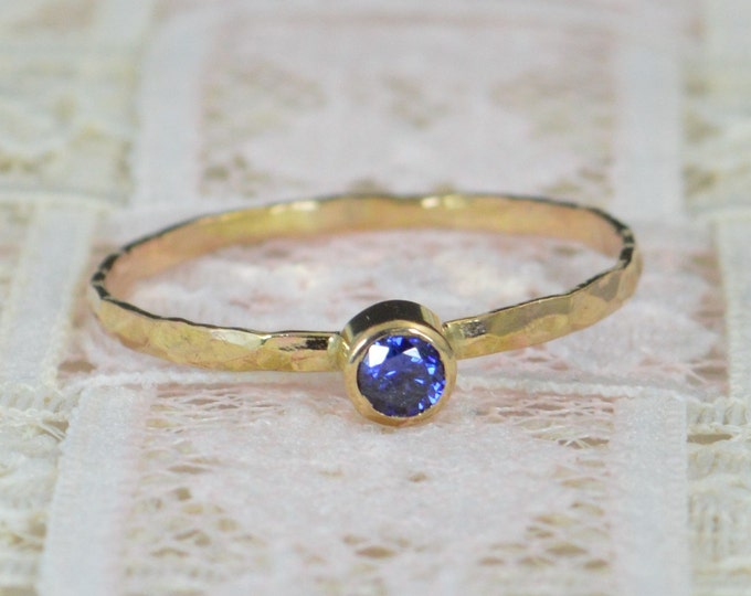 Sapphire Engagement Ring, 14k Gold, Sapphire Wedding Ring Set, Rustic Wedding Ring Set, Natural Sapphire Ring, Solid 14k Sapphire Ring