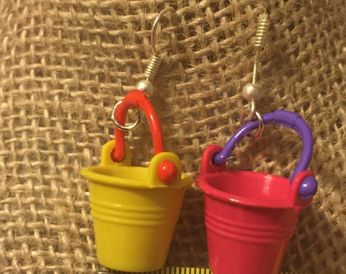 Mini Pail earrings (pink and yellow)