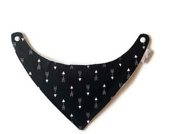 Bandanna bib, bibdanna, black bandanna baby bib, arrow print baby bib, baby gift, baby accessories