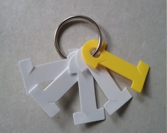 thread and needle holder - the new i stitch