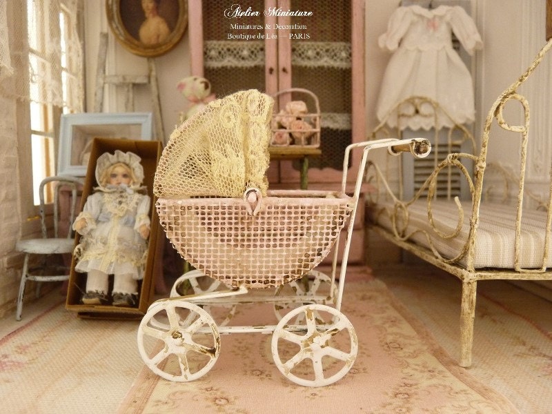 old fashion pram